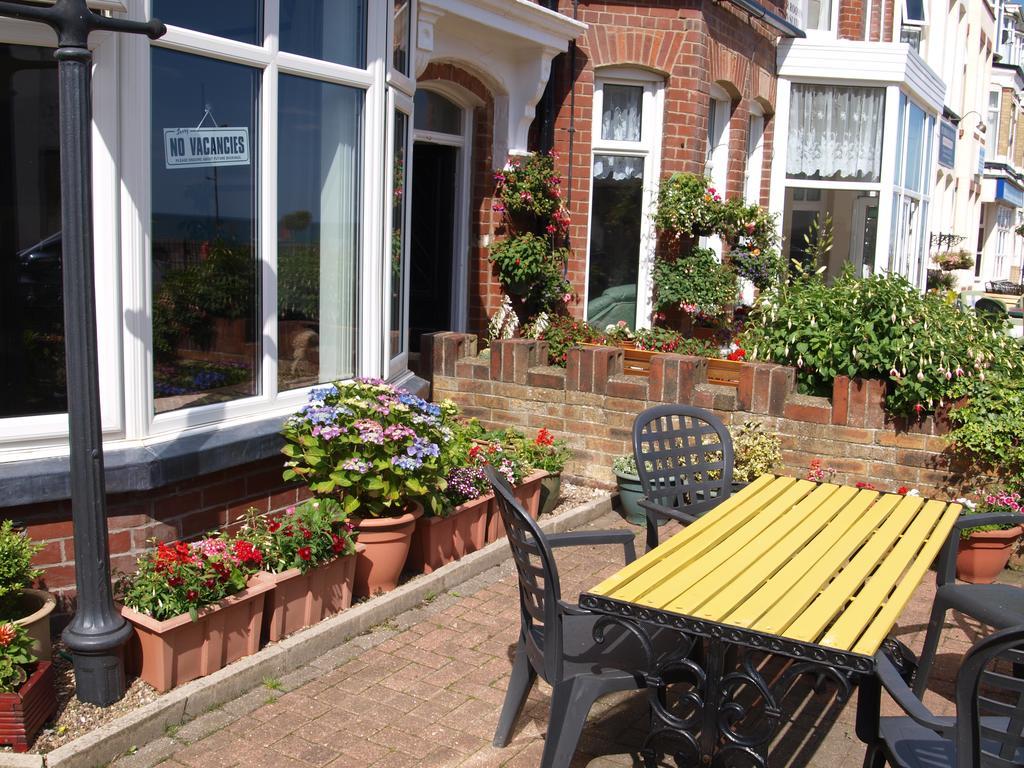 Blantyre Guest House Bridlington Extérieur photo
